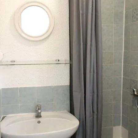 Apartment Studio Avec Vue Sur La Ville A Hyeres A 5 Km De La Plage